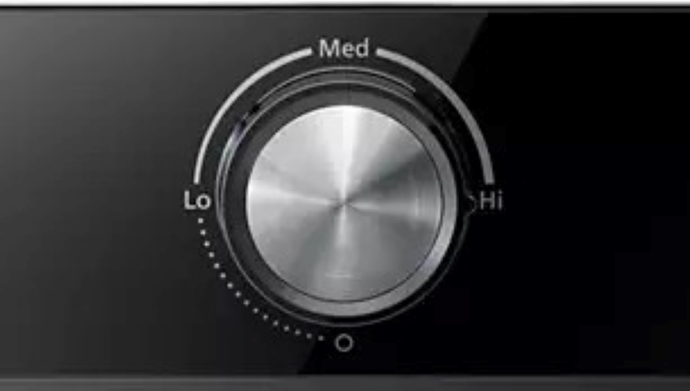 Kolorowy zestaw Lego Duplo Heart Box z różnymi elementami i figurkami.