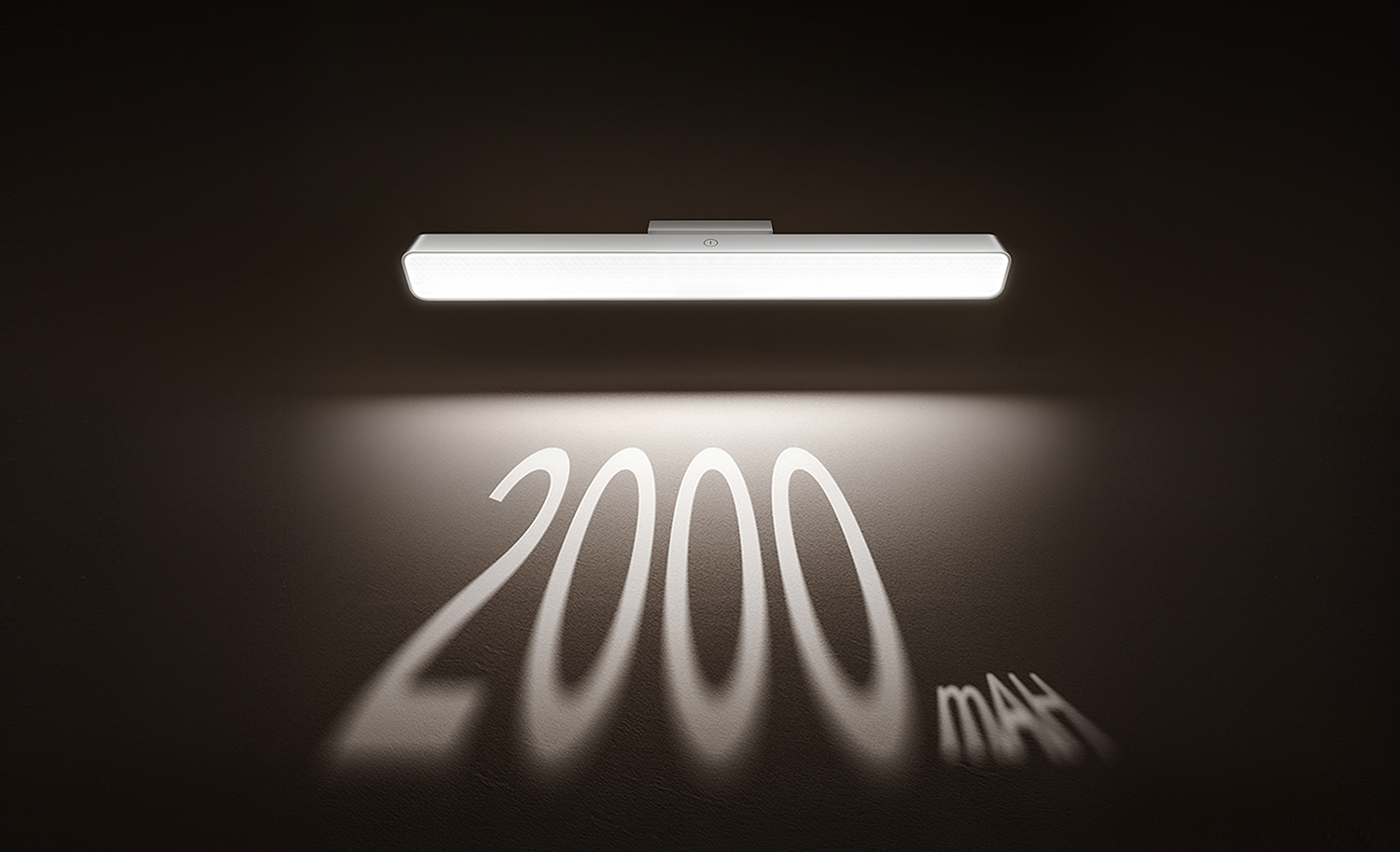 Egy fehér LED-es fénysor világítja meg a falat, árnyékot vetve, mely a 2000-es számokat és a mAh betűket formázza.