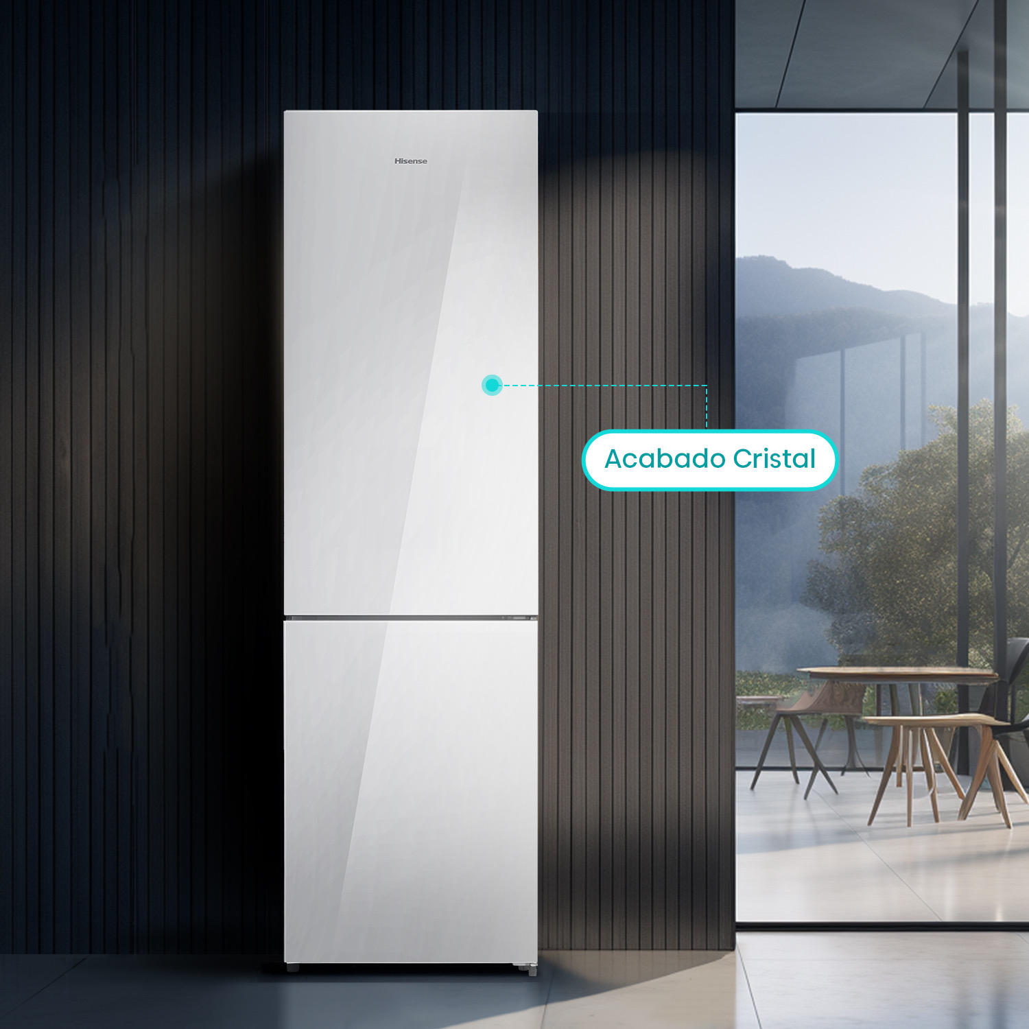 Refrigerador Hisense blanco con etiqueta de texto 'Acabado Cristal'.