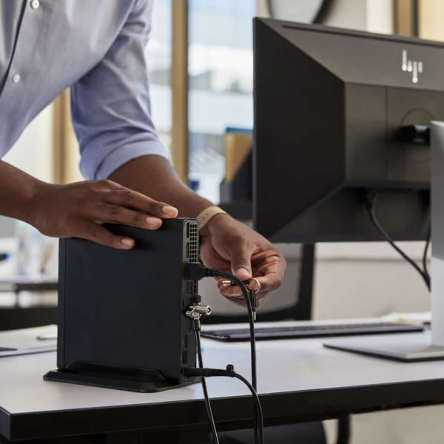 HP Pro Mini 400 G9 - Intel® Core™ i3-14100T - 16 GB - 512 GB - UHD 730