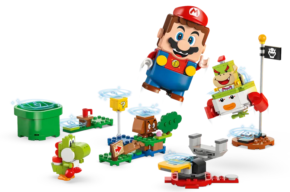 Figurki Lego Mario i Bowsera w akcji, z innymi elementami Lego na białym tle.