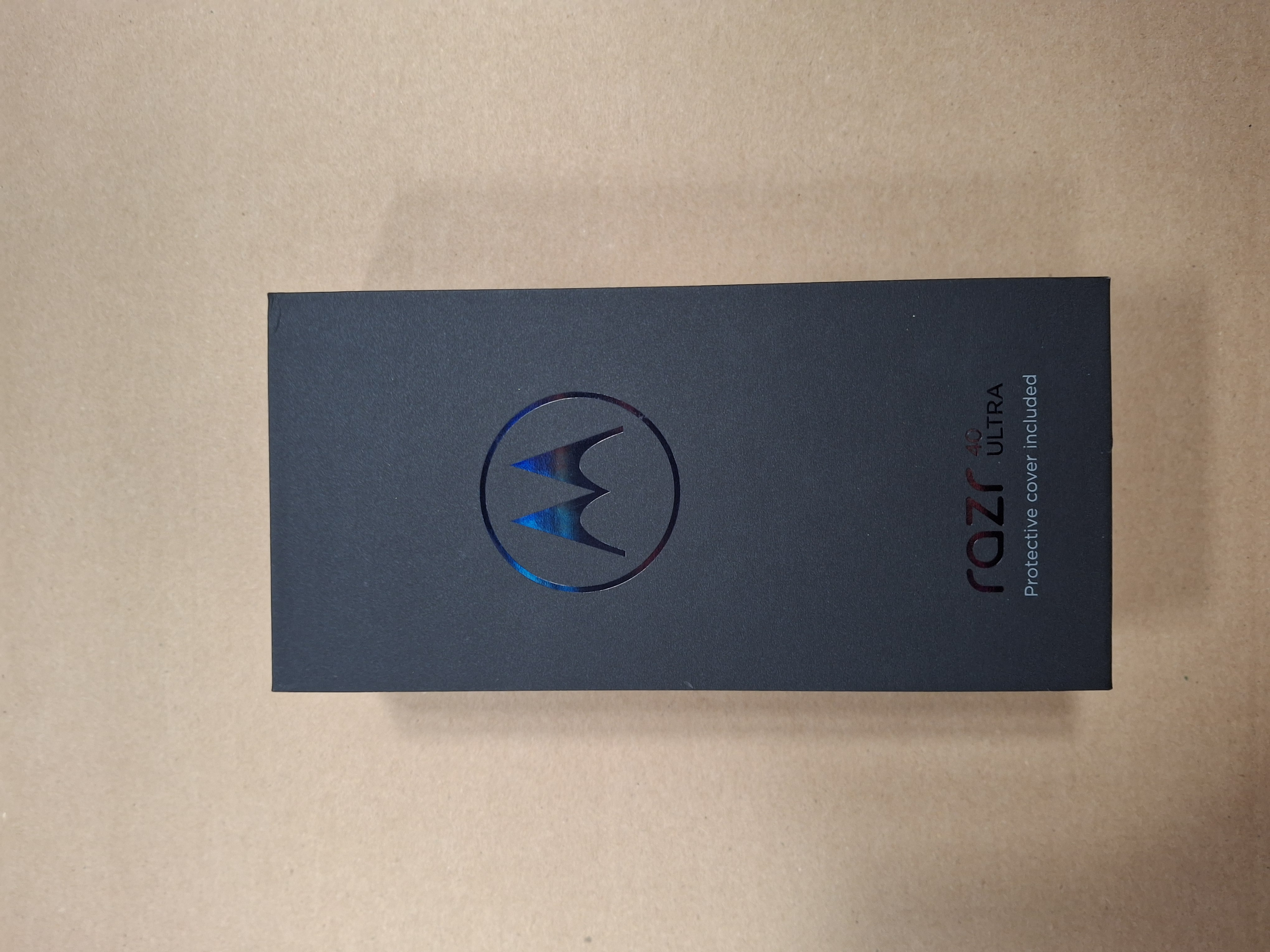 OUTLET - Smartfon MOTOROLA Razr 40 Ultra 5G 8/256GB Czarny