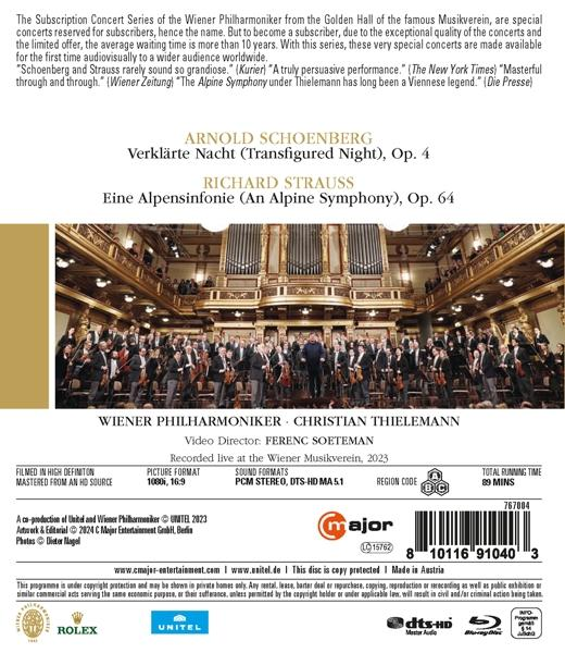 DVD-Cover. Konzertszenen eines Orchesters, Text über Musik und Aufführung.