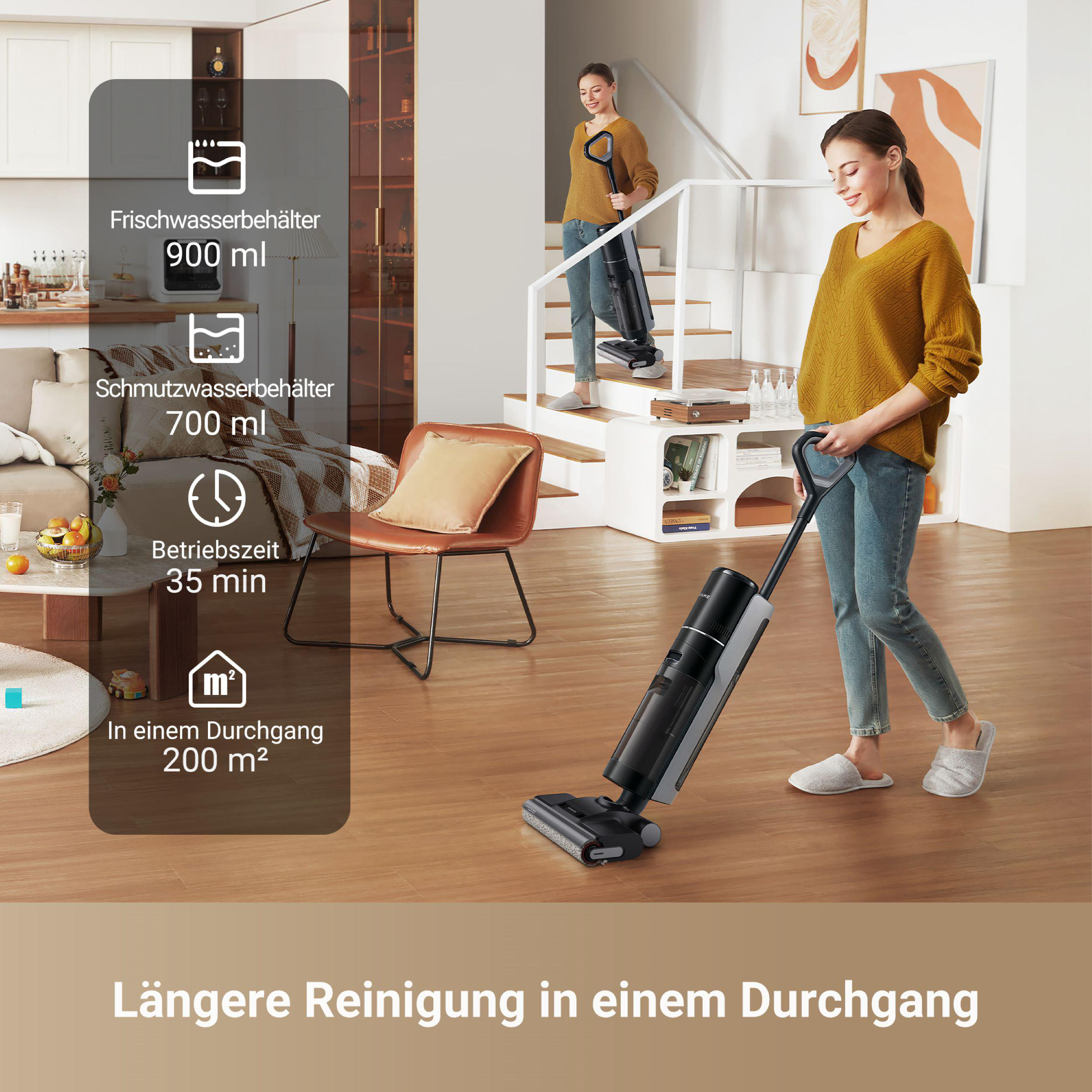 Eine Frau saugt einen Raum mit einem Staubsauger, mit Daten zu den Eigenschaften des Staubsaugers.