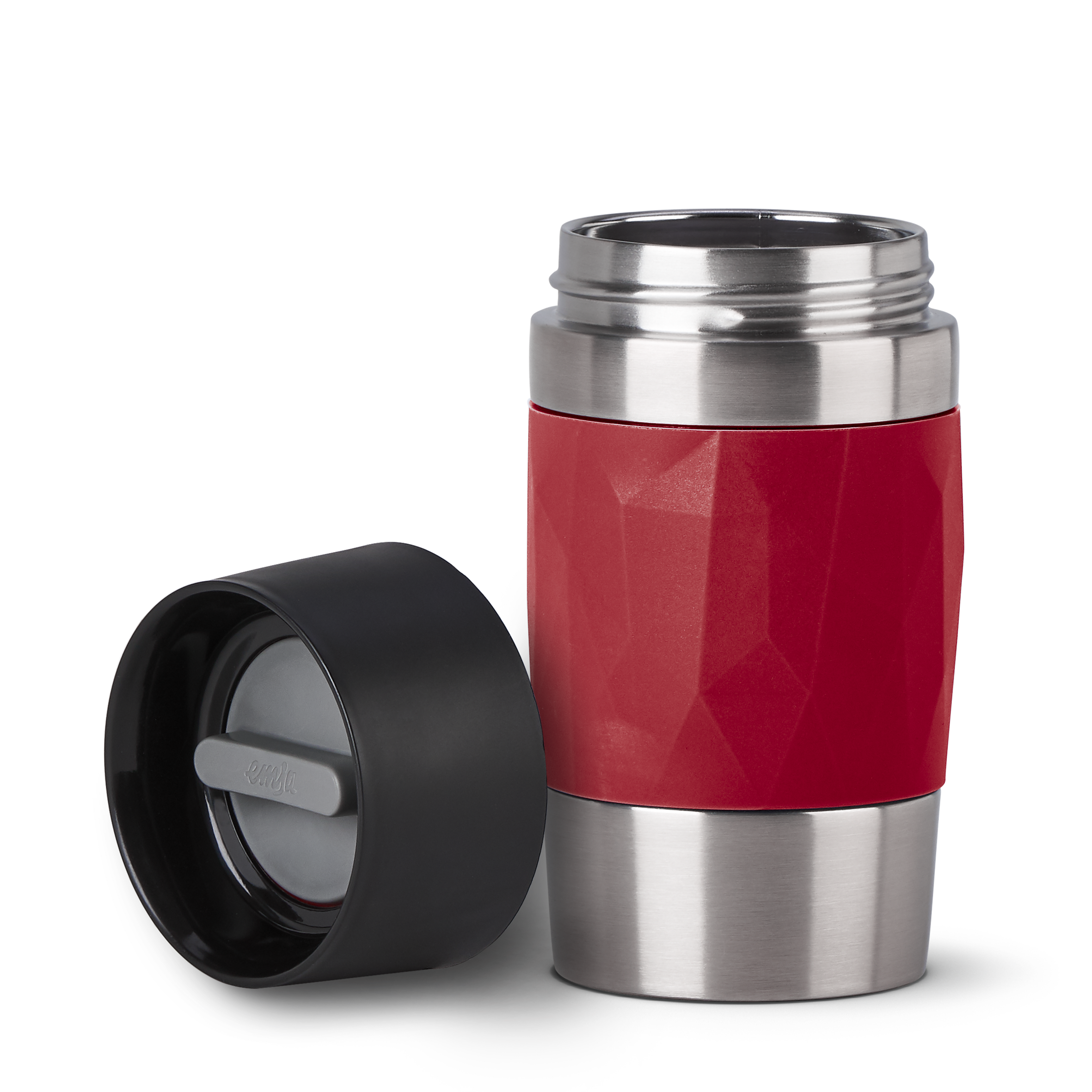 Taza de viaje de acero inoxidable con diseño geométrico rojo y tapa negra abierta.