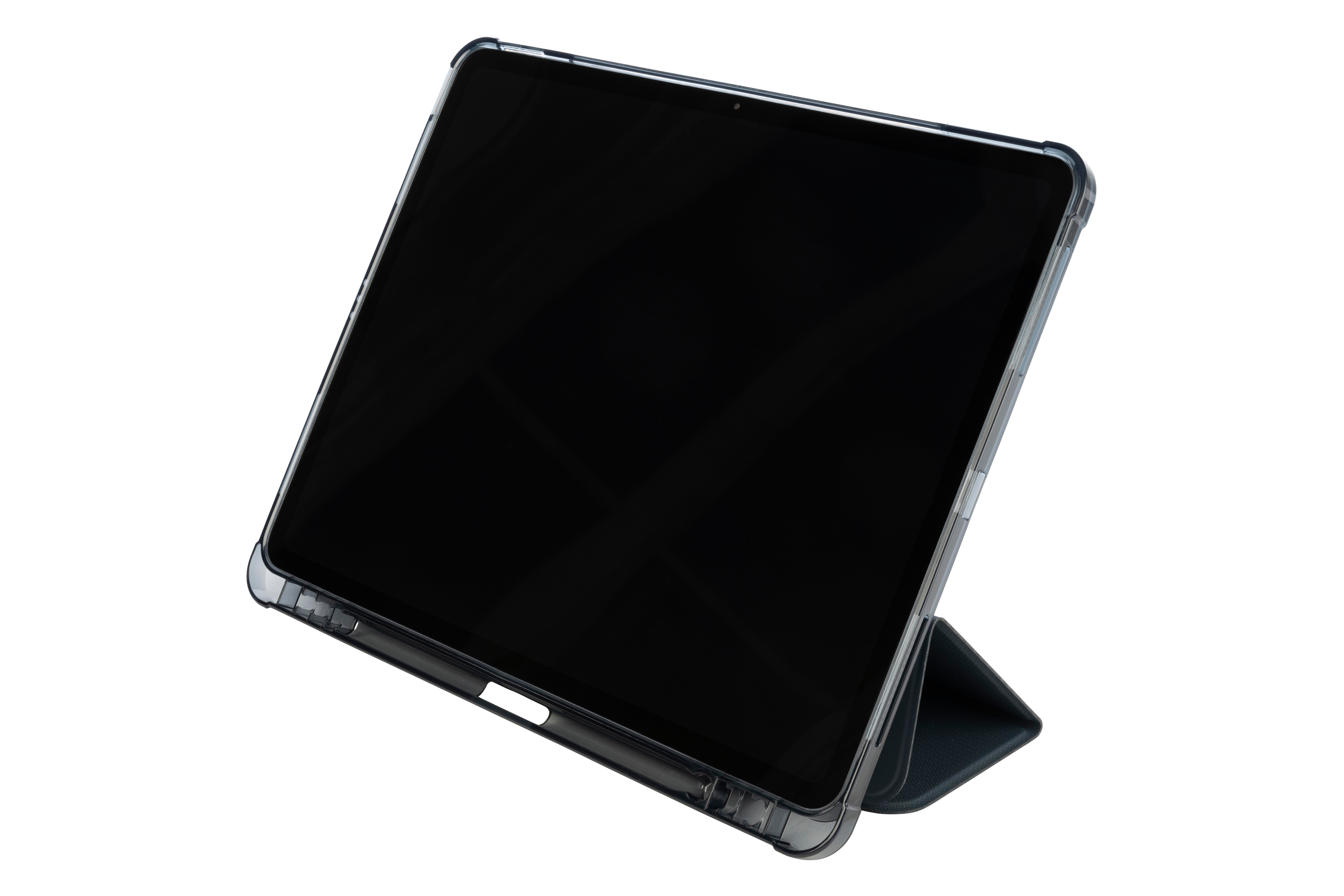Ein Tablet in einer transparenten Hülle, nach oben geneigt, mit sichtbarem Bildschirm und leicht geöffneter Hülle.