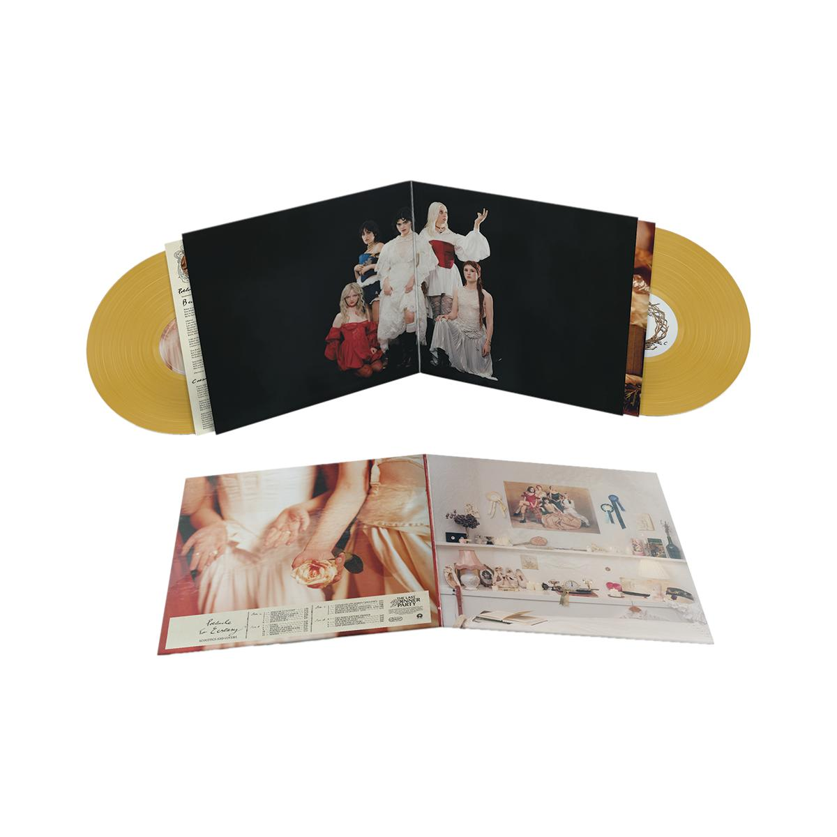 Geöffnetes goldenes Vinyl-Schallplattenalbum. Zwei Platten sichtbar, zusammen mit Cover-Art.