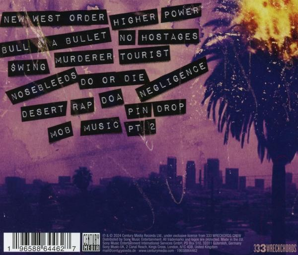 CD-Cover: Albumcover mit Songtiteln und Stadtlandschaft im Hintergrund, mit violettem Farbton.