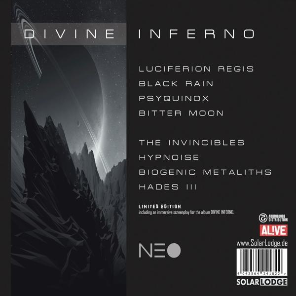 Albumcover. Der Text 'DIVINE INFERNO' und eine Titelliste befinden sich auf dunklem Hintergrund mit Planet.