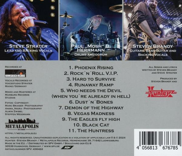 CD-Cover mit Fotos von Bandmitgliedern und einer Titelliste. Text: Phoenix Rising, Rock 'N' Roll V.I.P usw.