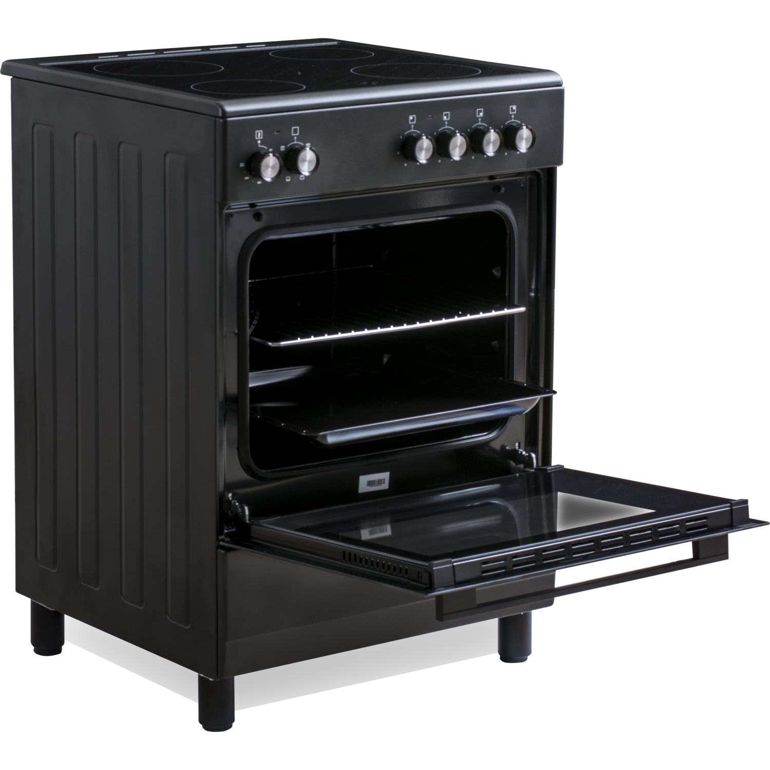 Een zwarte elektrische oven, met de deur en een plank open, op een zwarte achtergrond.