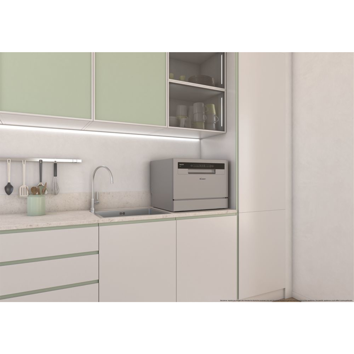 Cucina con lavastoviglie. Armadietti verde chiaro e bianchi. Lavello in acciaio inossidabile.