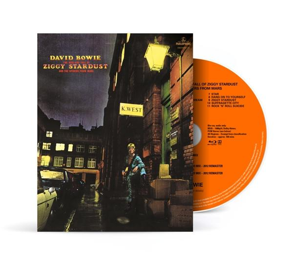David Bowie Ziggy Stardust album borítója és CD. Utcakép, album borító bal oldalon.