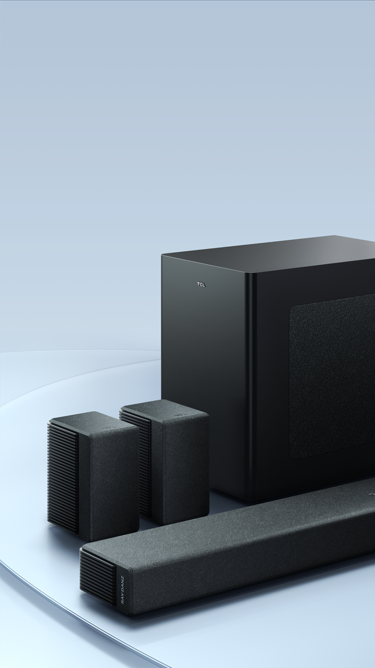 Soundbar, subwoofer ve iki hoparlörlü siyah ev sinema sistemi.