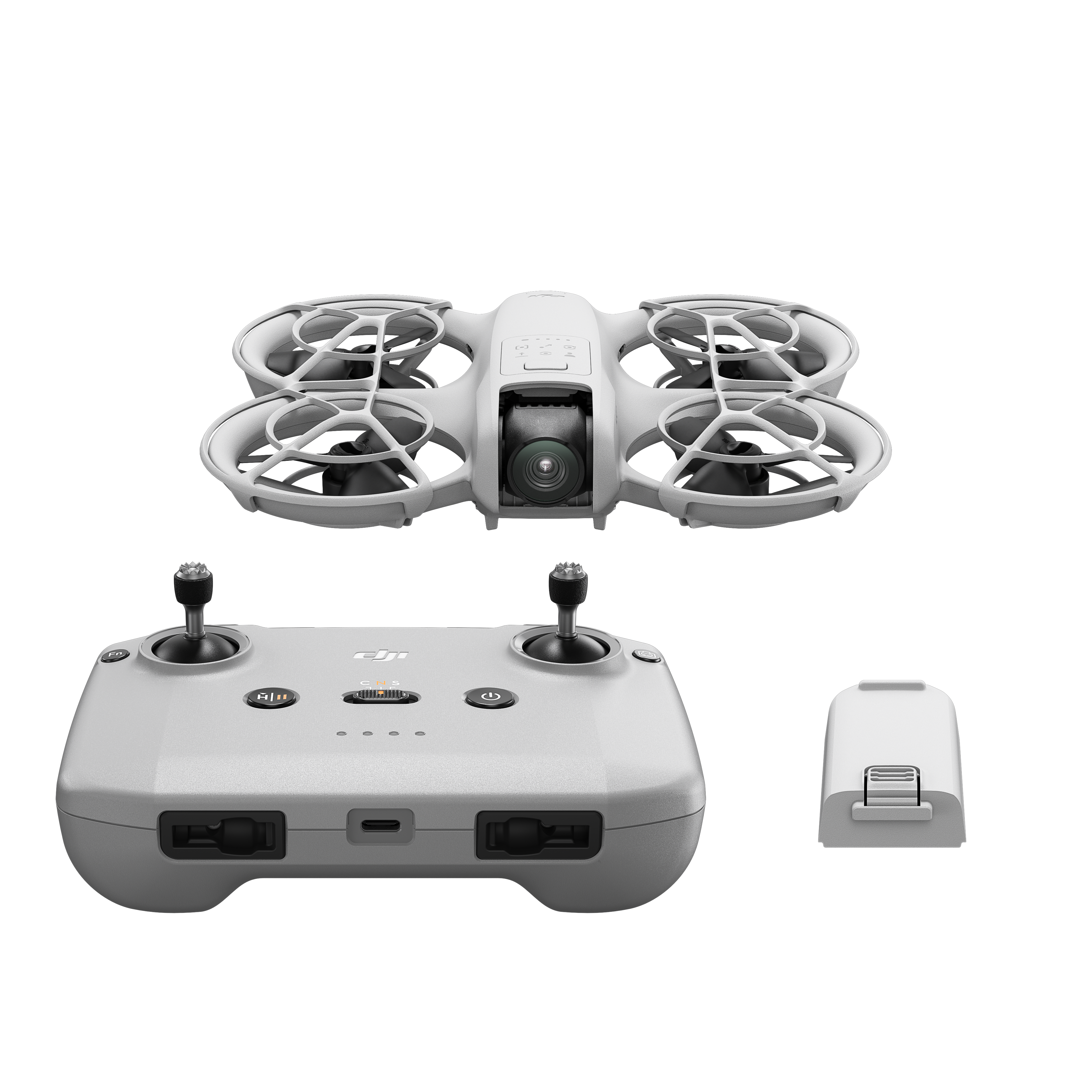 Drohne, Controller und Akku. Weiße Drohne mit Kamera, grauer Controller mit Joysticks und ein weißer Akku.