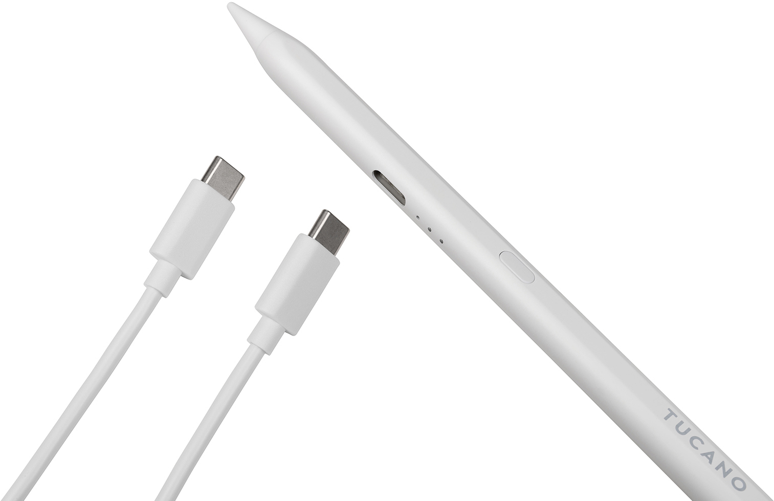 Stylet blanc et deux câbles USB-C blancs sur fond blanc.