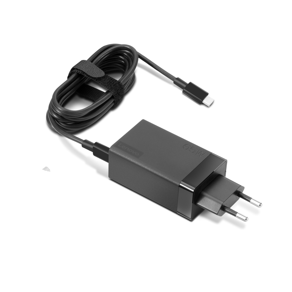 Siyah Lenovo 65W dizüstü bilgisayar şarj cihazı, siyah kablo ve USB-C konnektör.