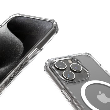 Zwei transparente Handyhüllen, eine mit einem Handy, die andere Nahaufnahme der Kamera.