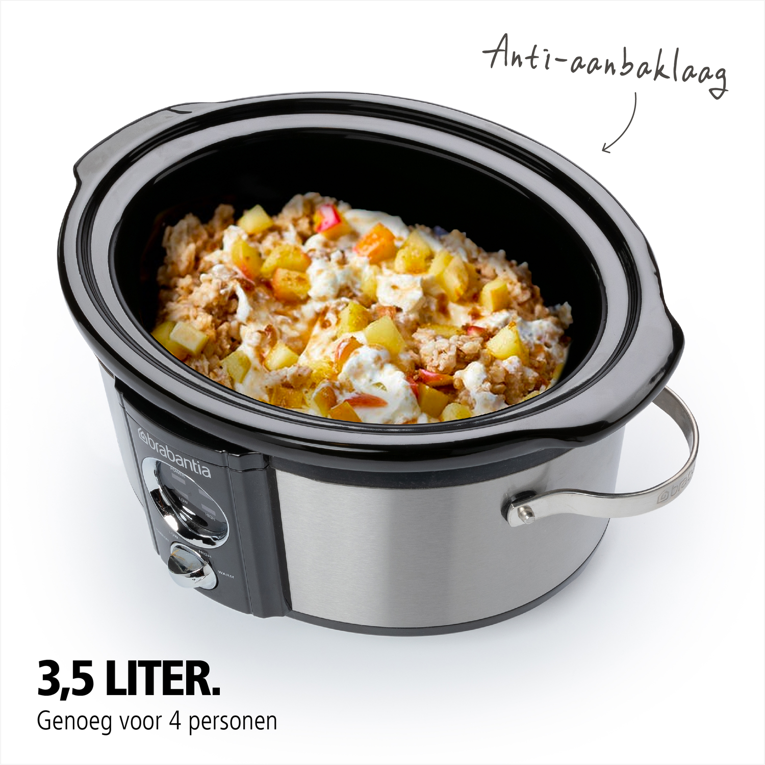 A slow cooker with cooked food inside. Text says 3.5 liters, enough for 4 people. Black and silver.