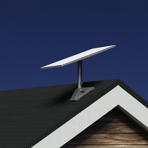 Ein Solarmodul auf einem Dach. Die Paneele sind weiß und zum Himmel geneigt. Dunkelblauer Himmel im Hintergrund.