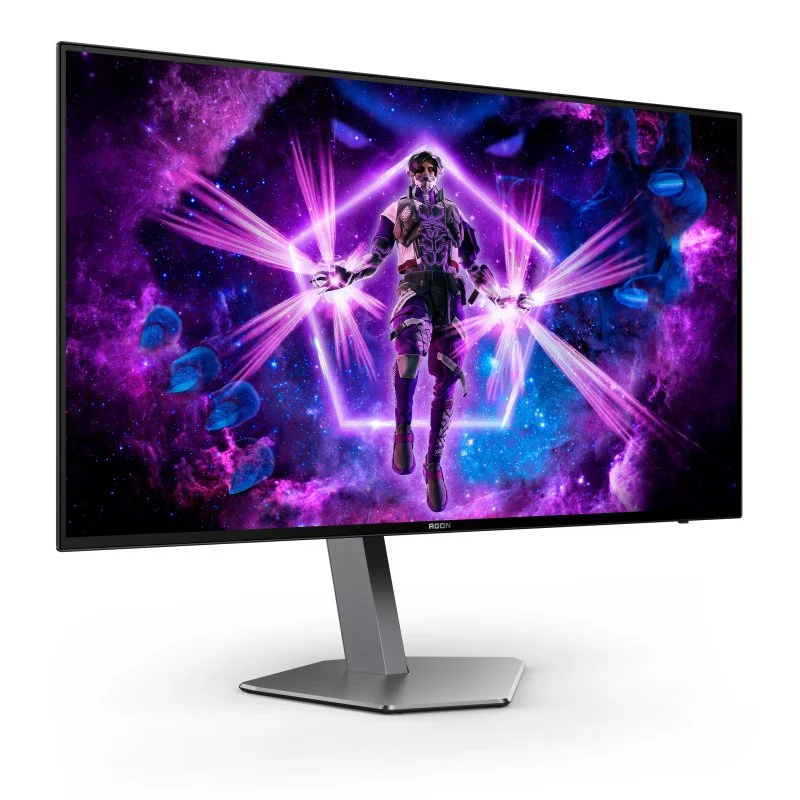Monitor gaming con persona en escena de juego, colores morado y azul.
