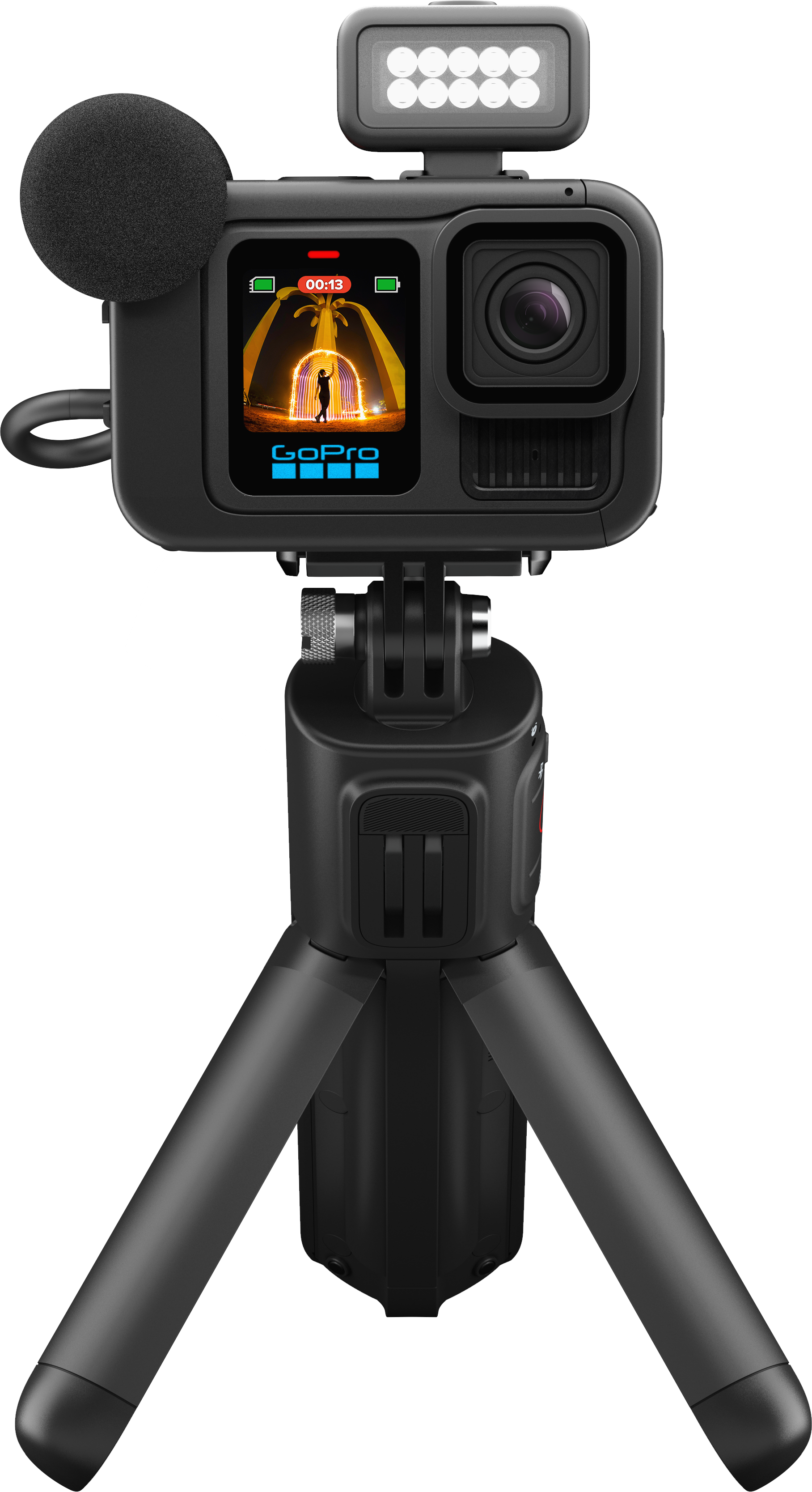 GoPro-Kamera-Setup mit Mikrofon, Licht und Stativ. Die Kamera zeigt einen Video-Bildschirm.