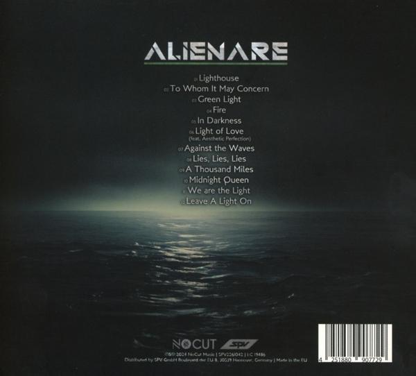 Albumcover mit Text: Alienare und Trackliste über einer Ozeanszene.
