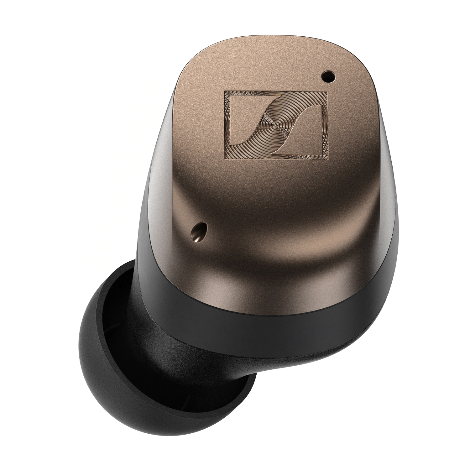 Primo piano di un auricolare color bronzo con il logo Sennheiser su sfondo bianco.