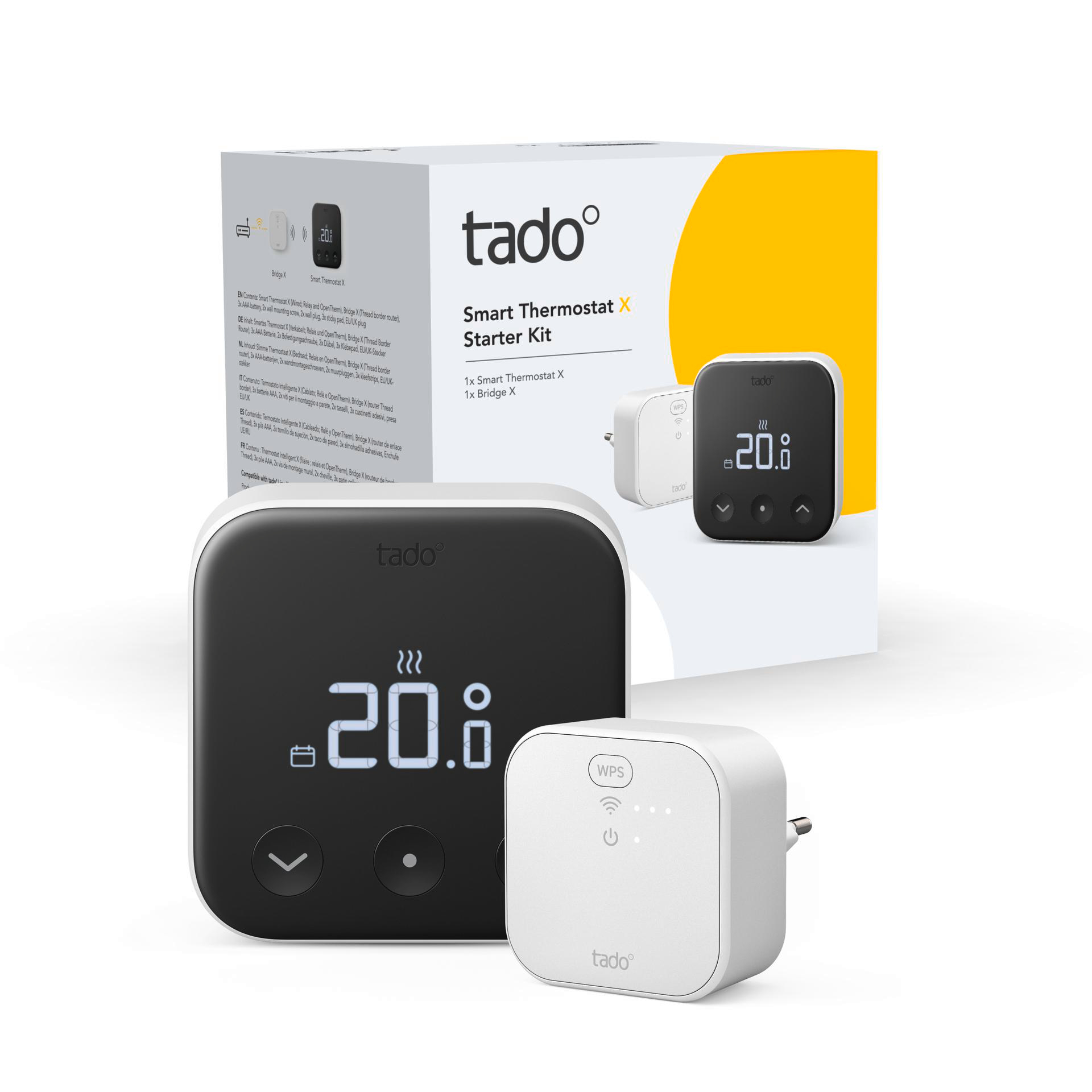 Tado Smart Thermostat X Starter Kit. Weiße Geräte mit schwarzen Displays, in weißer Box.