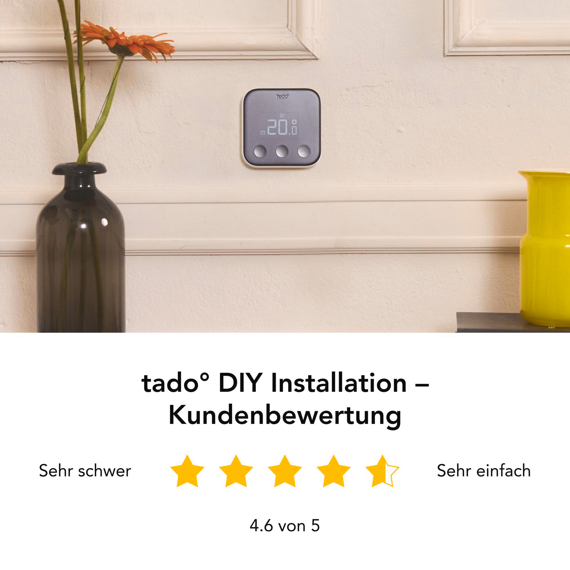 Ein intelligenter Thermostat an der Wand mit Vase und Blumen, 4,6 von 5 Sternen.