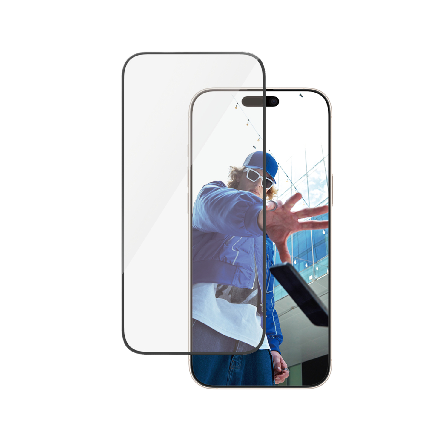 Deux téléphones: un avec un écran montrant une personne, l'autre vide. Main d'une personne tendant la main.
