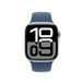 Nahaufnahme einer Smartwatch, die die Uhrzeit anzeigt. Die Uhr hat ein blaues Armband.