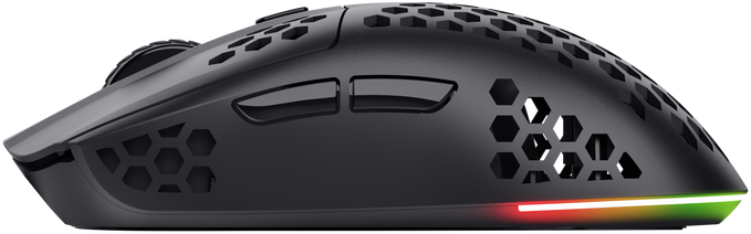 Fekete gaming egér méhsejtmintával. Oldalsó gombok láthatók. LED alul, piros, zöld és sárga.