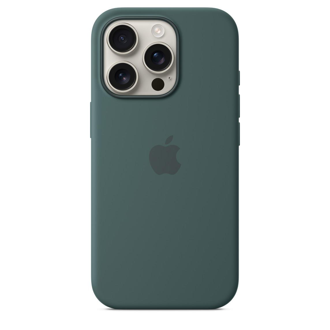 Die Rückseite eines grünen iPhones. Es hat drei Kameralinsen und das Apple-Logo.