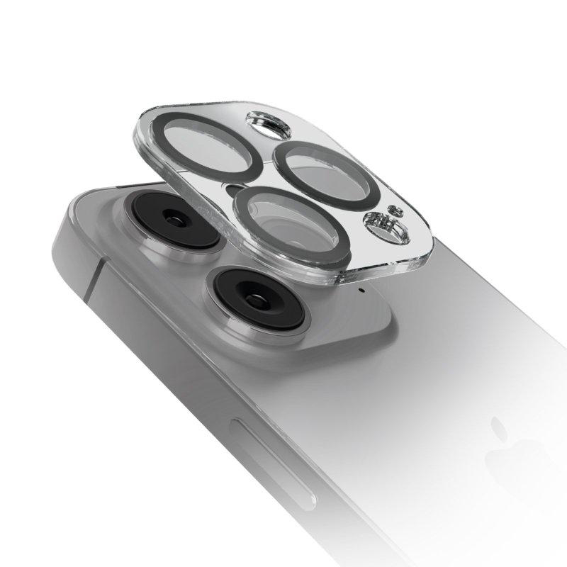 Nahaufnahme der Kameralinsen eines Telefons, bedeckt von klarem Schutzglas.