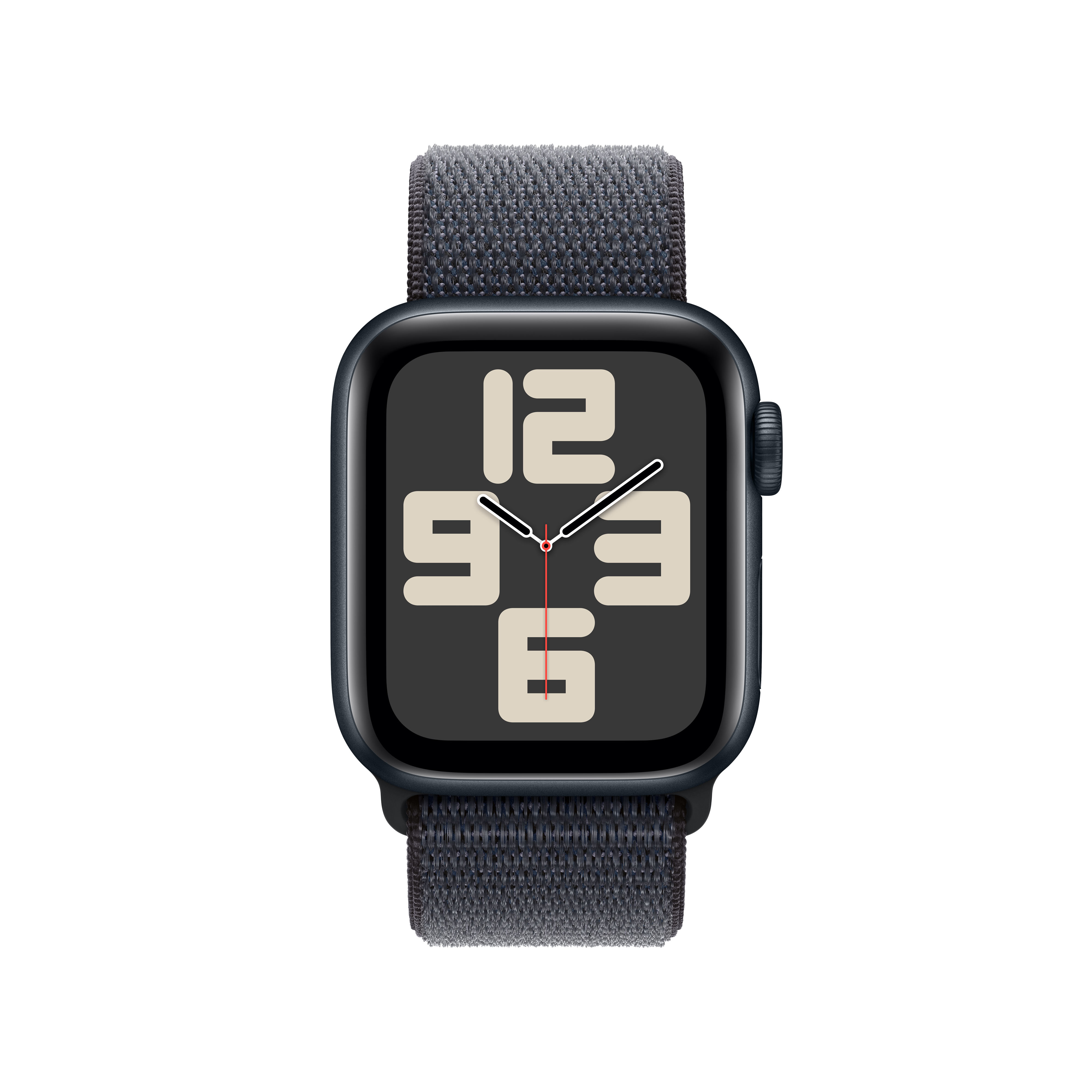 Une Apple Watch affichant l'heure avec un bracelet gris foncé.