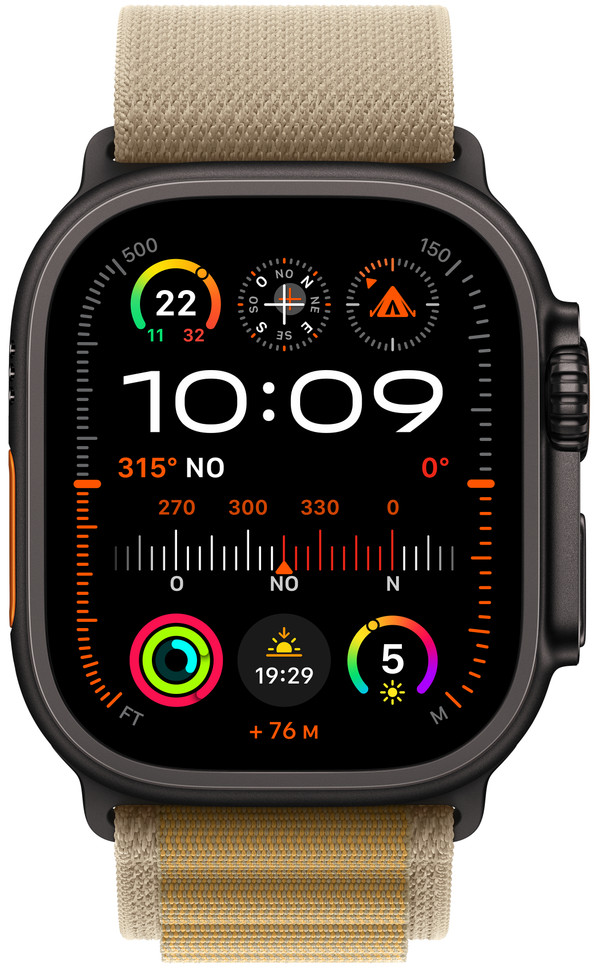 Apple Watch Ultra mit schwarzem Gehäuse und beigem Armband. Anzeige von Zeit und Daten.