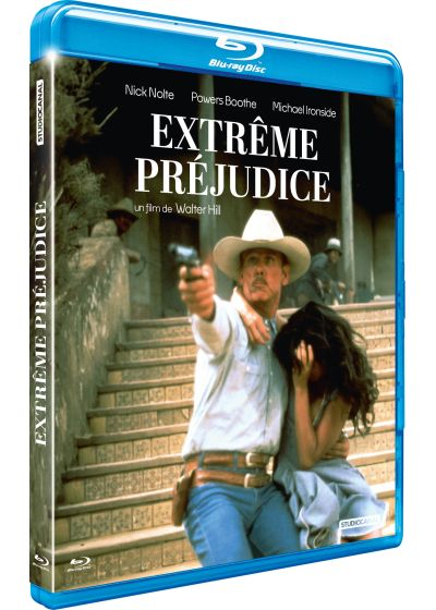 Blu-ray hoes met filmposter. Een man richt een pistool. Titel: EXTREME PREJUDICE.
