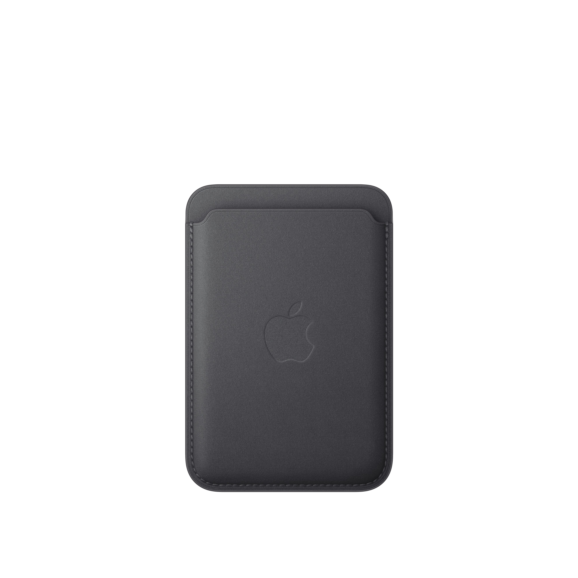 Una cartera MagSafe de Apple de cuero gris. El logotipo de Apple está grabado en la parte delantera. El fondo es negro.