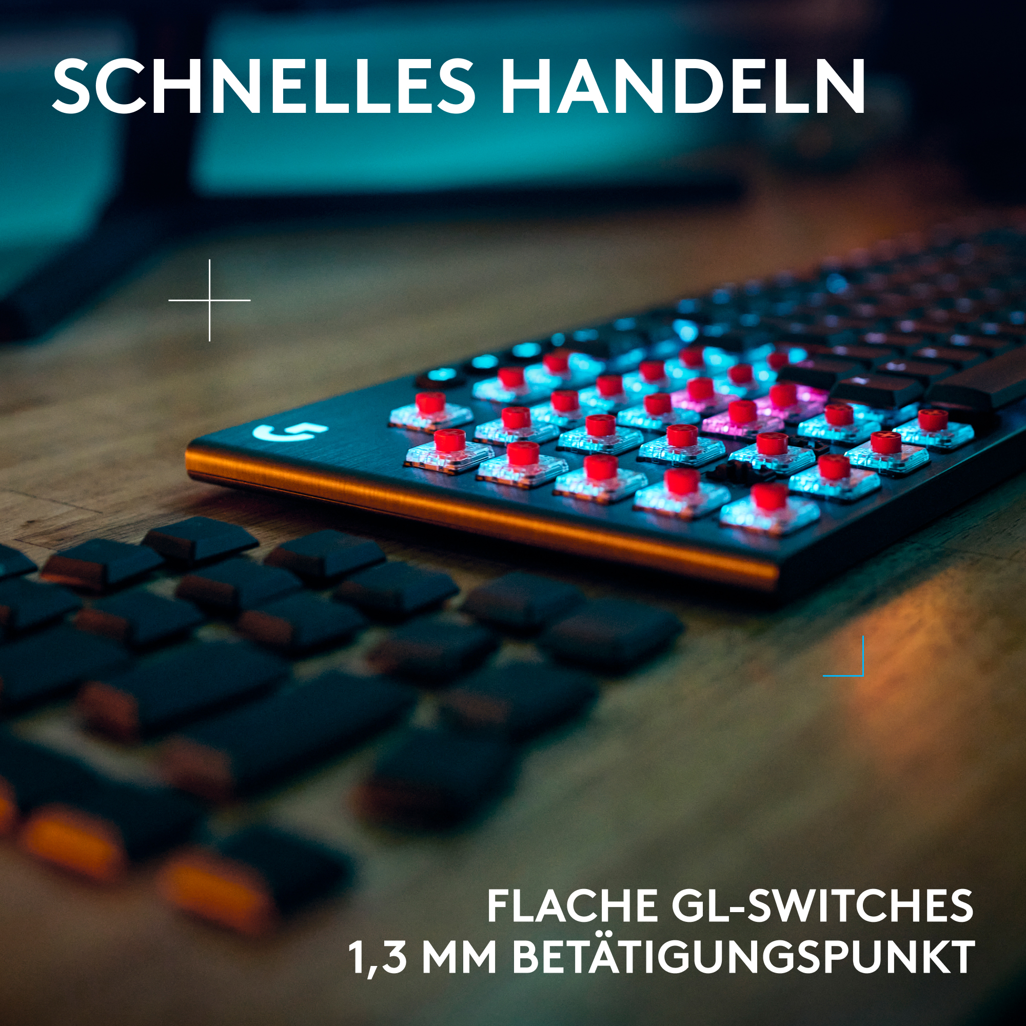 Nahaufnahme einer Tastatur mit schwarzen Tasten und roten Knöpfen. Text unten.