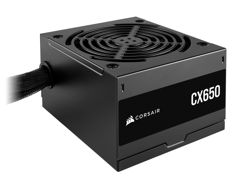 Schwarzes Corsair CX650 Netzteil mit Lüfter und CX650-Aufschrift, weißer Hintergrund.