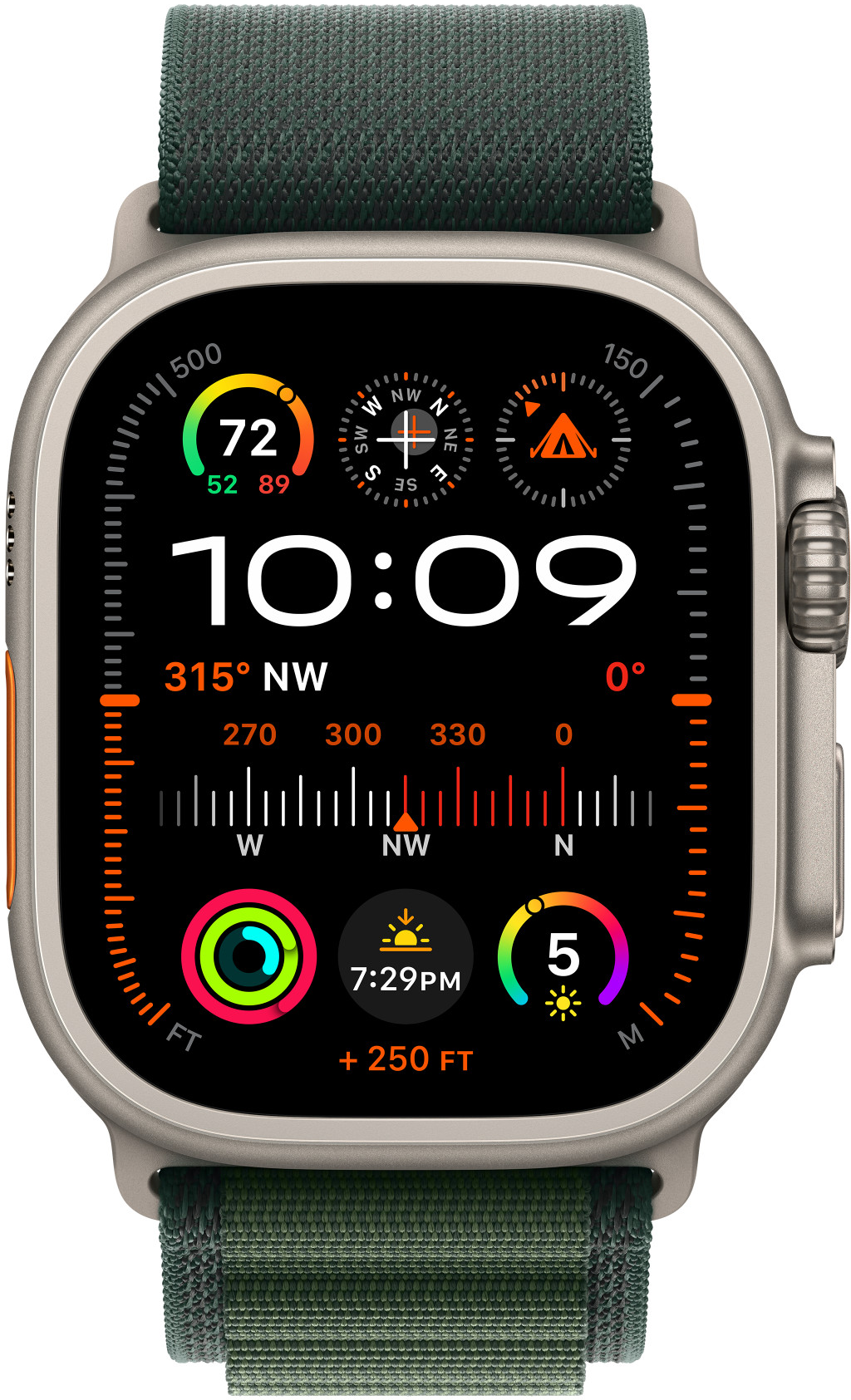 Apple Watch, Ultra modell. Zöld szíj. Iránytű, idő és aktivitás mérőszámok láthatók. Szürke tok.