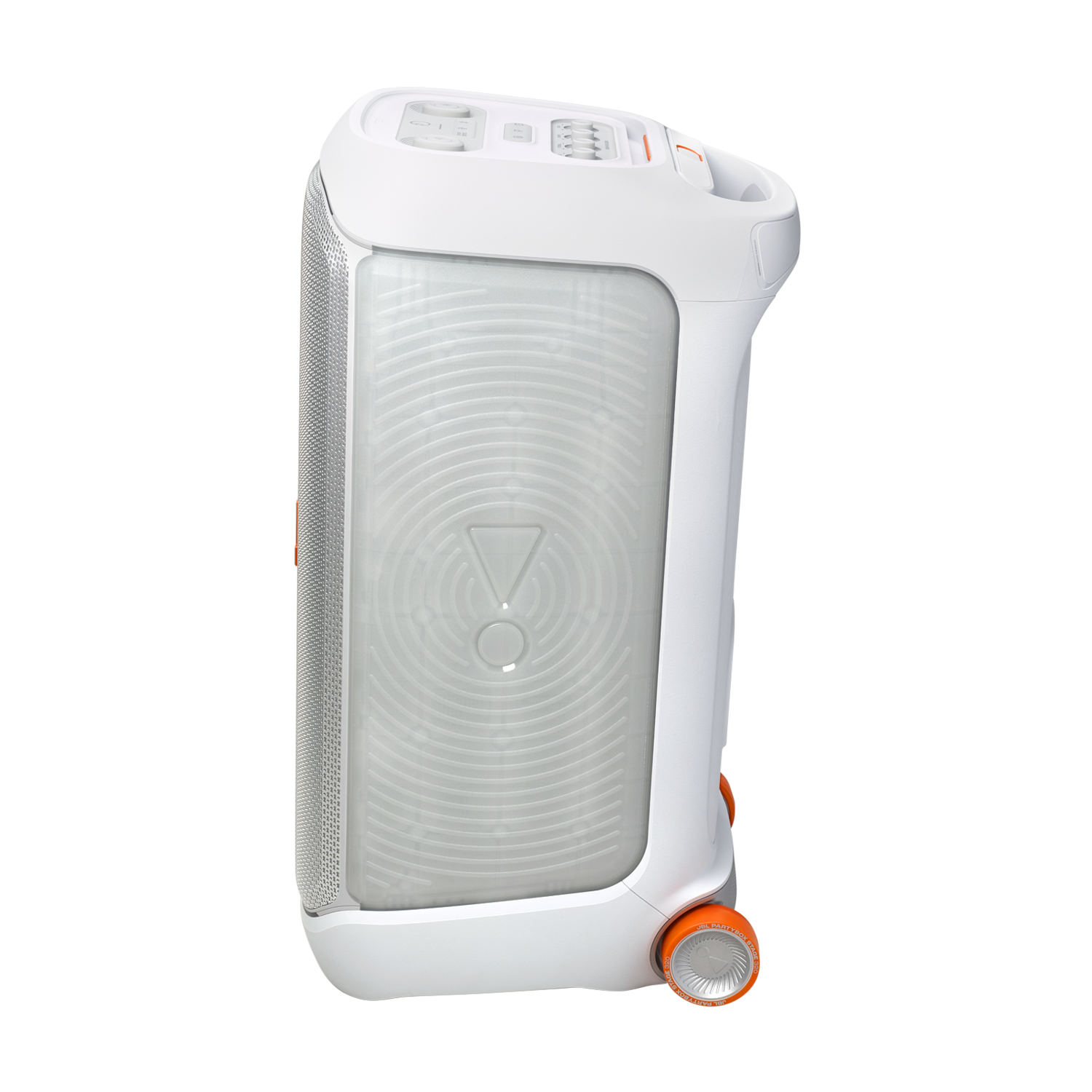 Een witte en oranje JBL party speaker, schuin, geïsoleerd op een zwarte achtergrond.