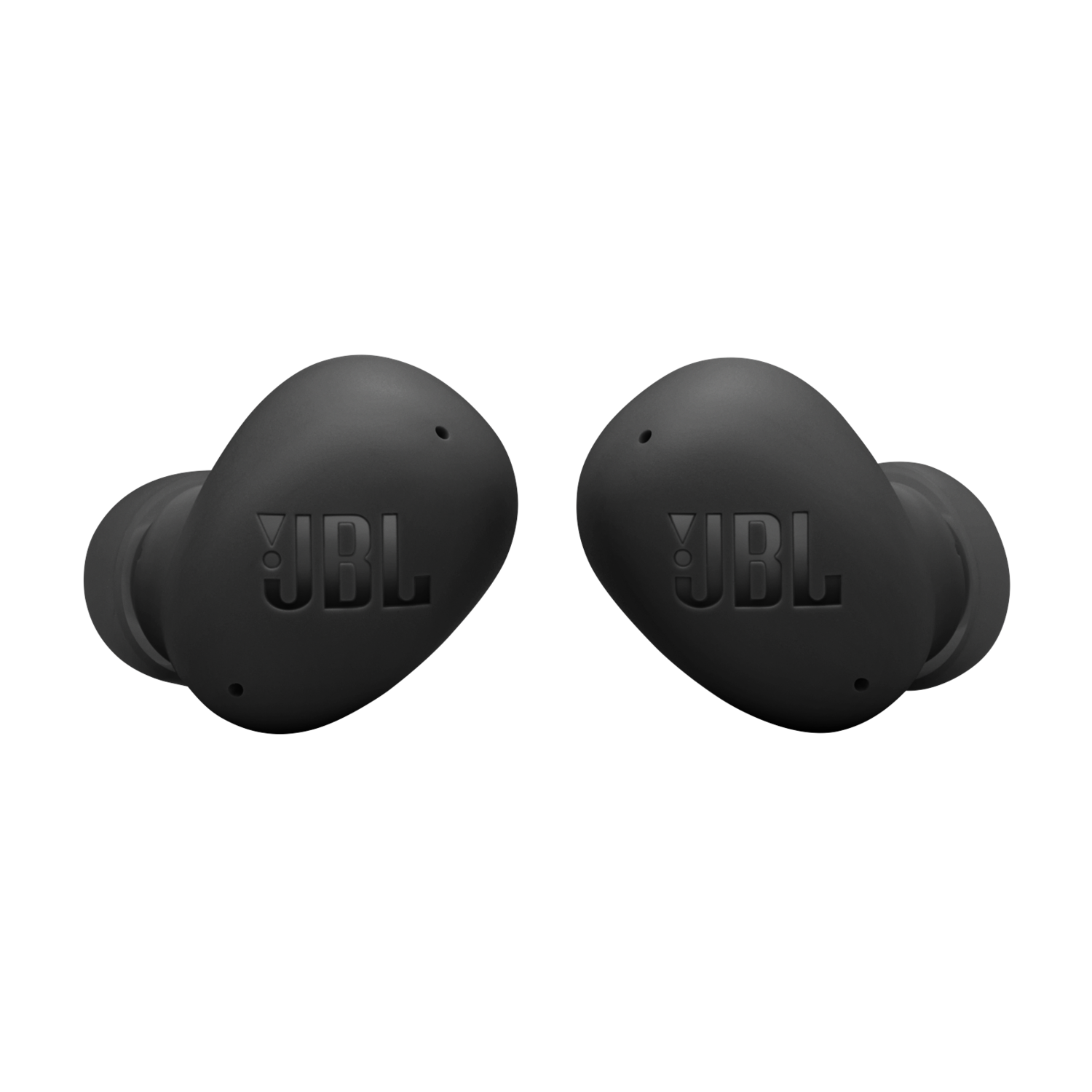 Twee zwarte JBL oordopjes, close-up, tegen een zwarte achtergrond. Het JBL-logo is zichtbaar.