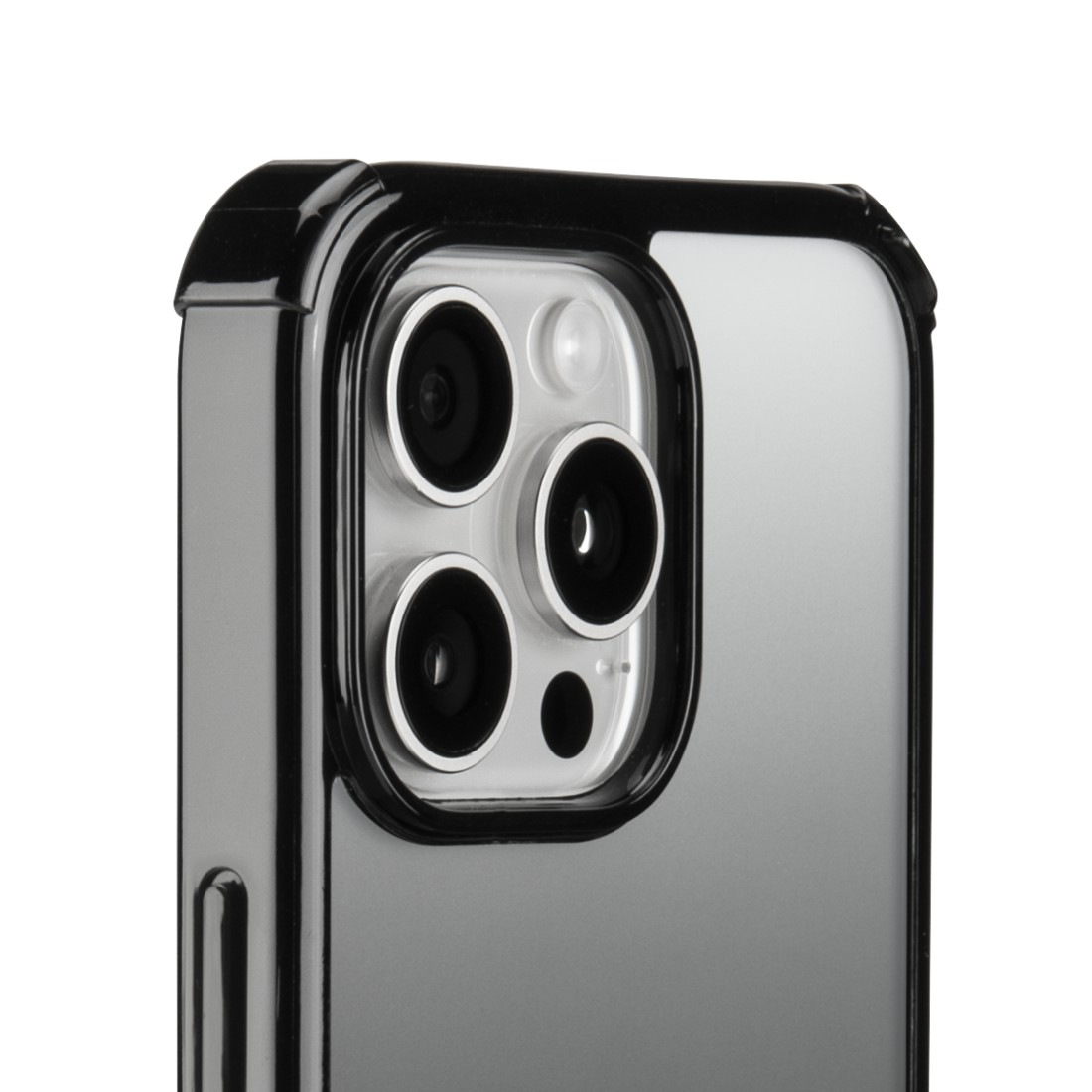 Nahaufnahme einer iPhone-Hülle mit schwarzem Kameraring, zeigt die Kamera.