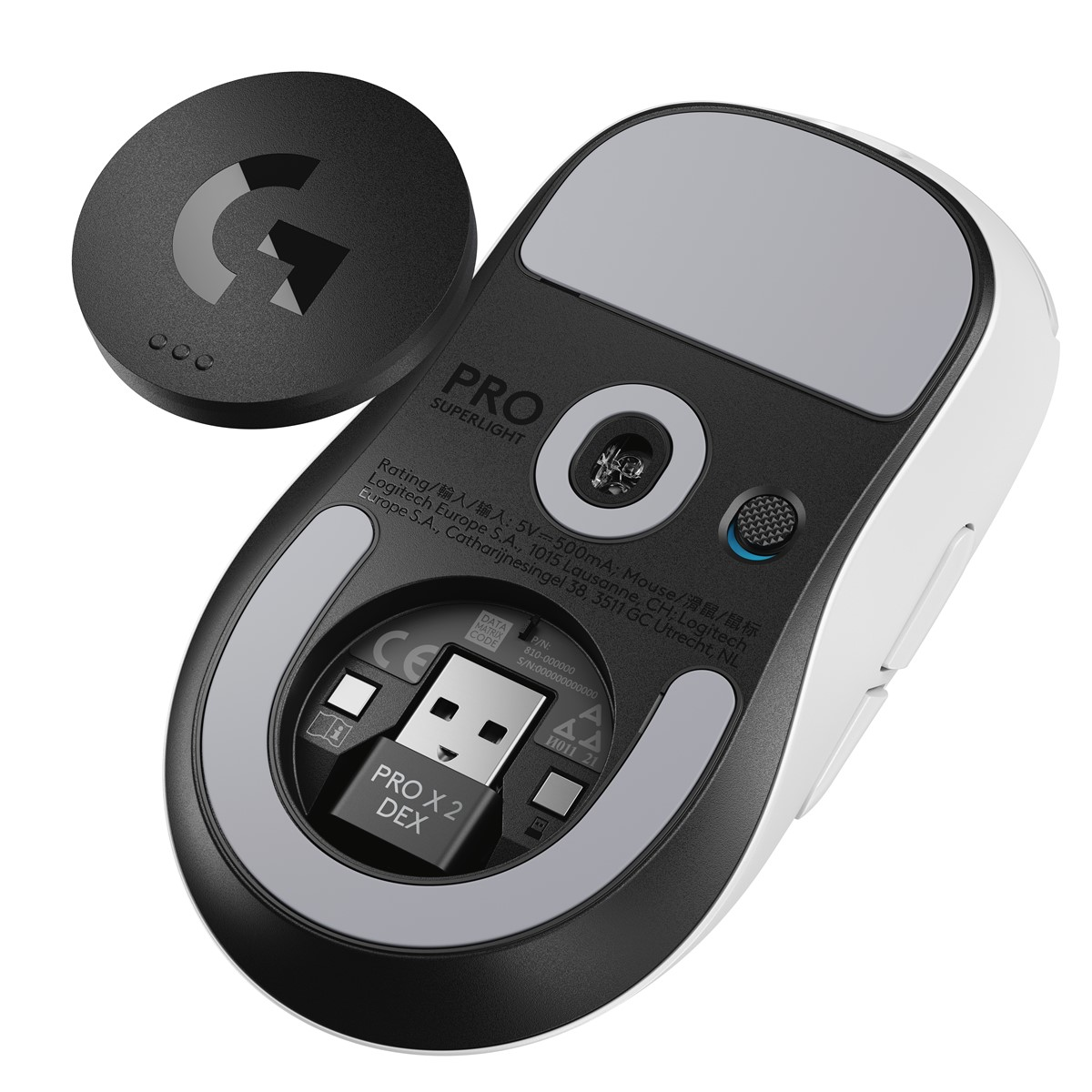 Logitech Pro Superlight fare, alt görünüm, USB alıcısı ve şarj tabanı ile.