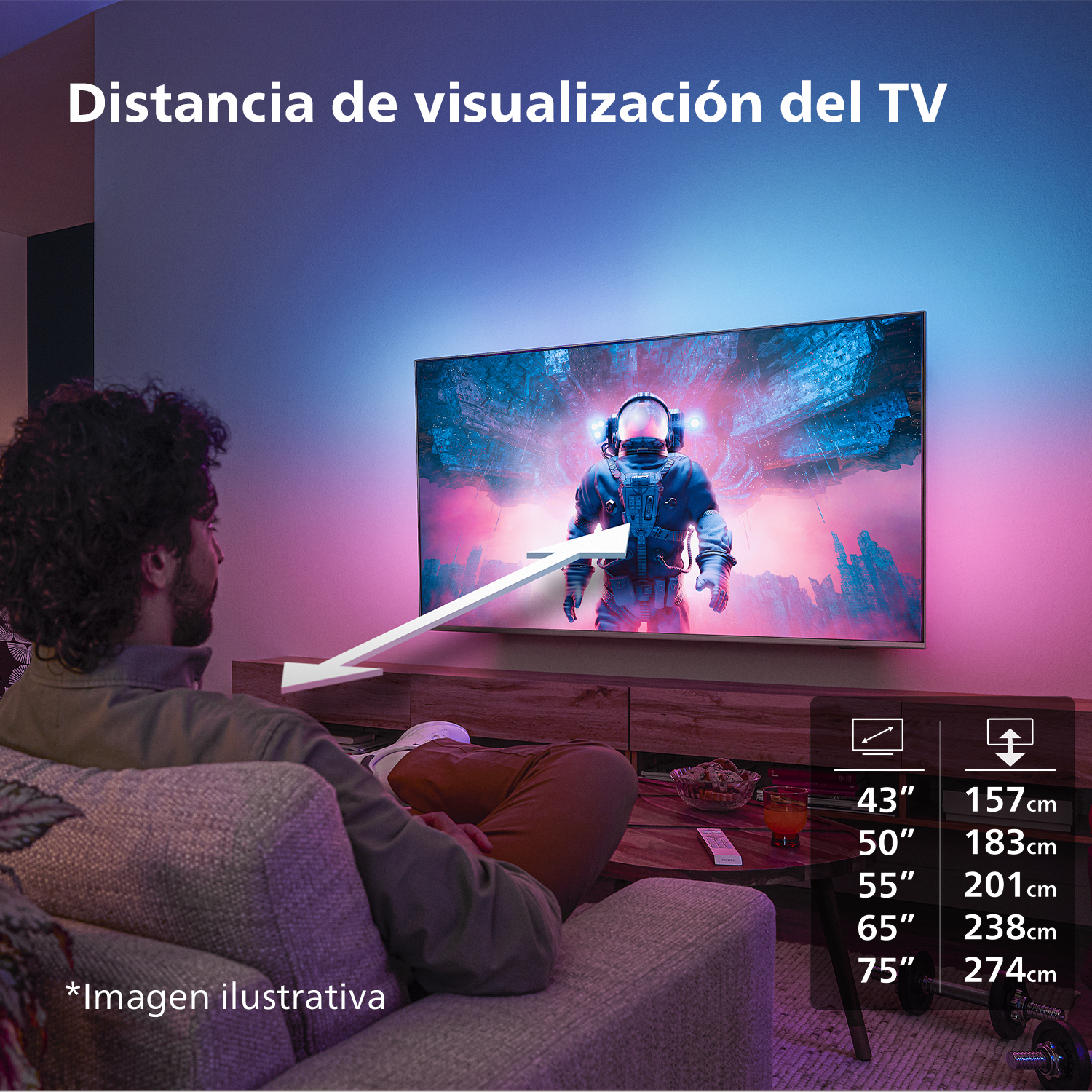 Un hombre está sentado frente a un televisor que tiene un hombre en el espacio en la pantalla.