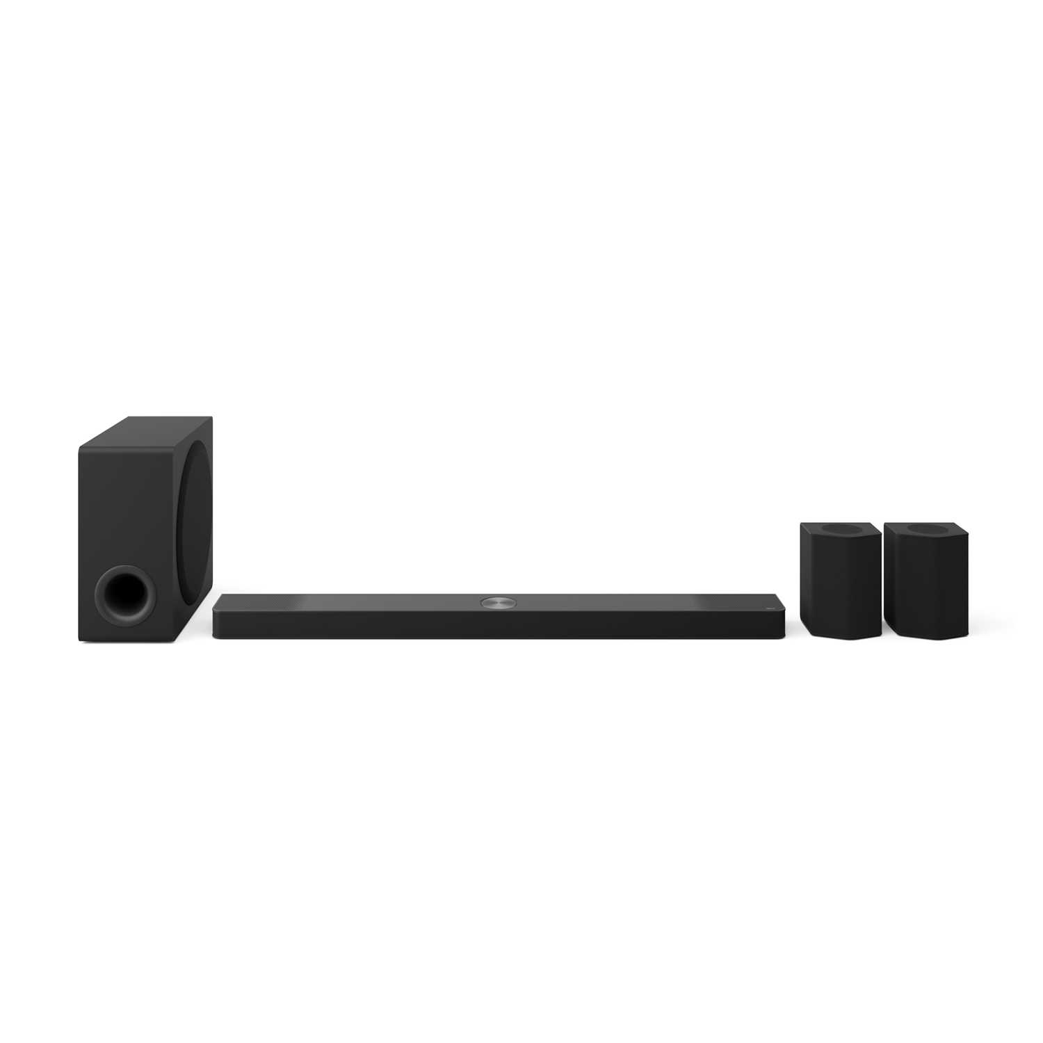 Soundbar, subwoofer e altoparlanti satellitari neri su sfondo bianco, configurazione home theater.