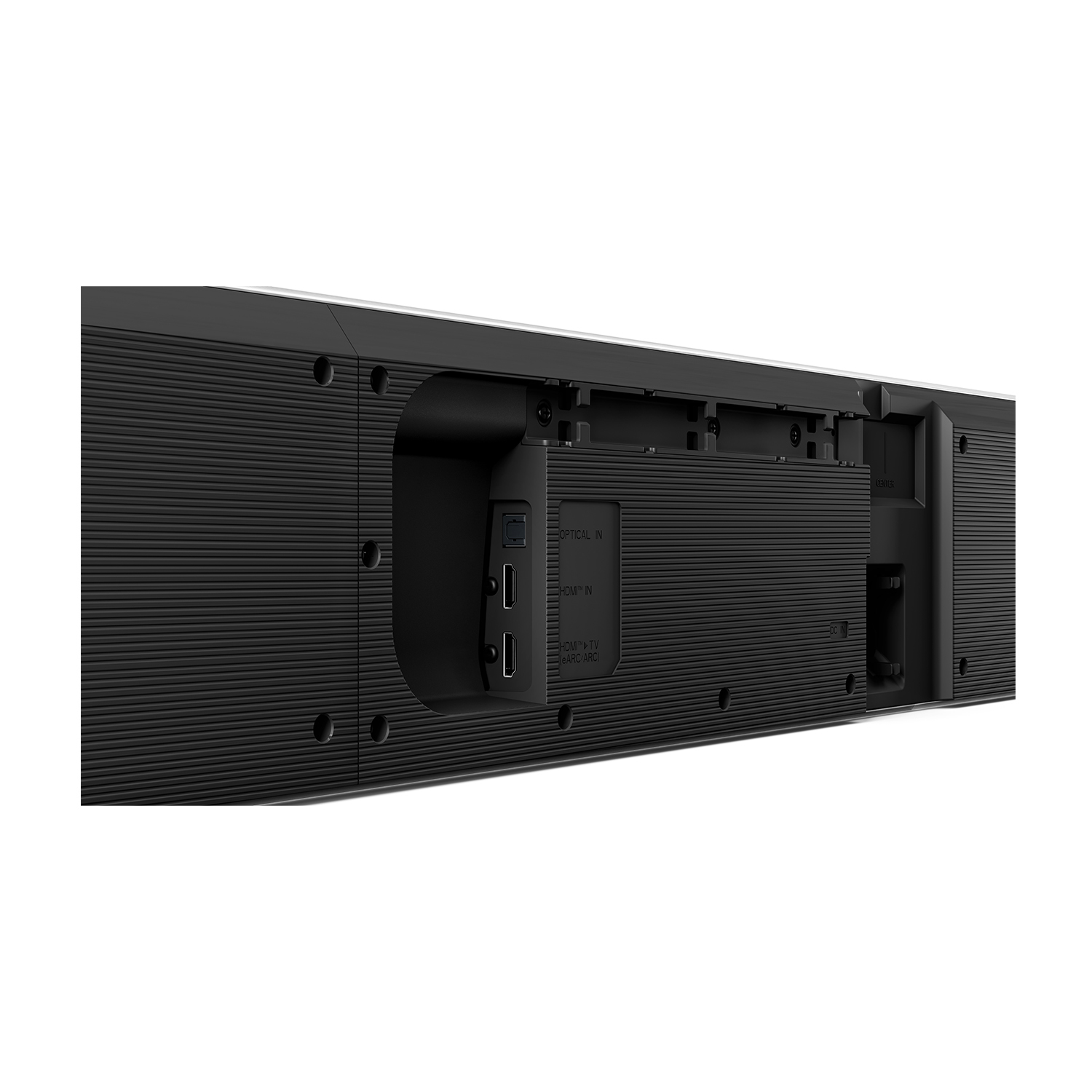 Pannello posteriore di soundbar nera con ingresso ottico, USB e porte HDMI. Isolato.