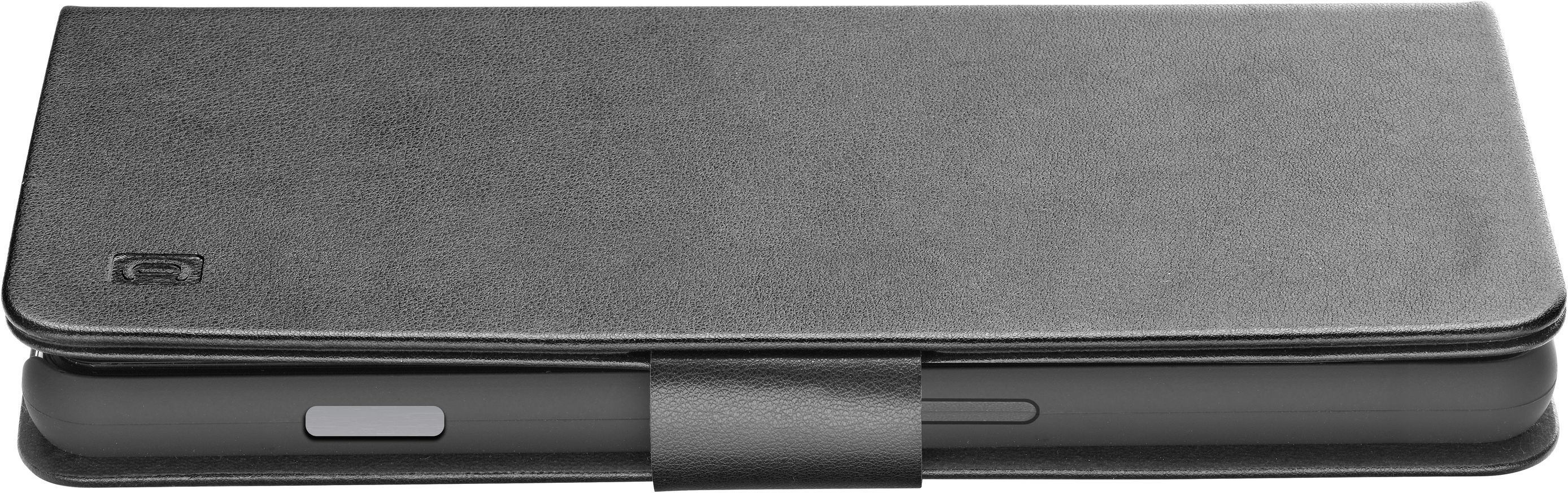 Étui portefeuille de téléphone noir fermé. Texture simili cuir, fermoir magnétique et étui à l'intérieur.